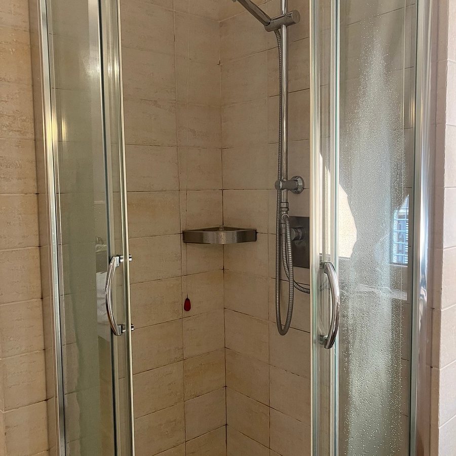 I Tre Moschettieri D Artagnan Luxury Guest House — Bathroom
