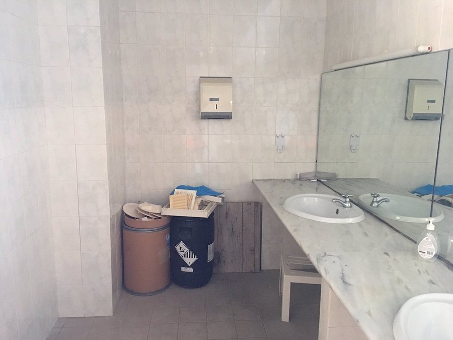 Iberlagos Apartments — Bathroom