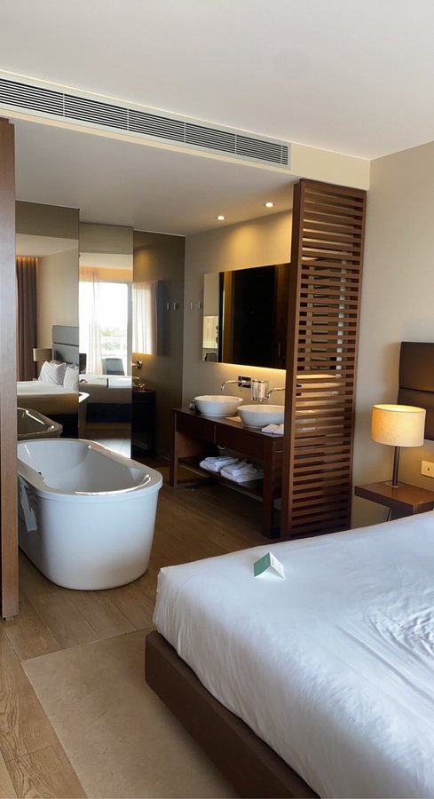 Iberostar Selection Lagos Algarve — Bathroom