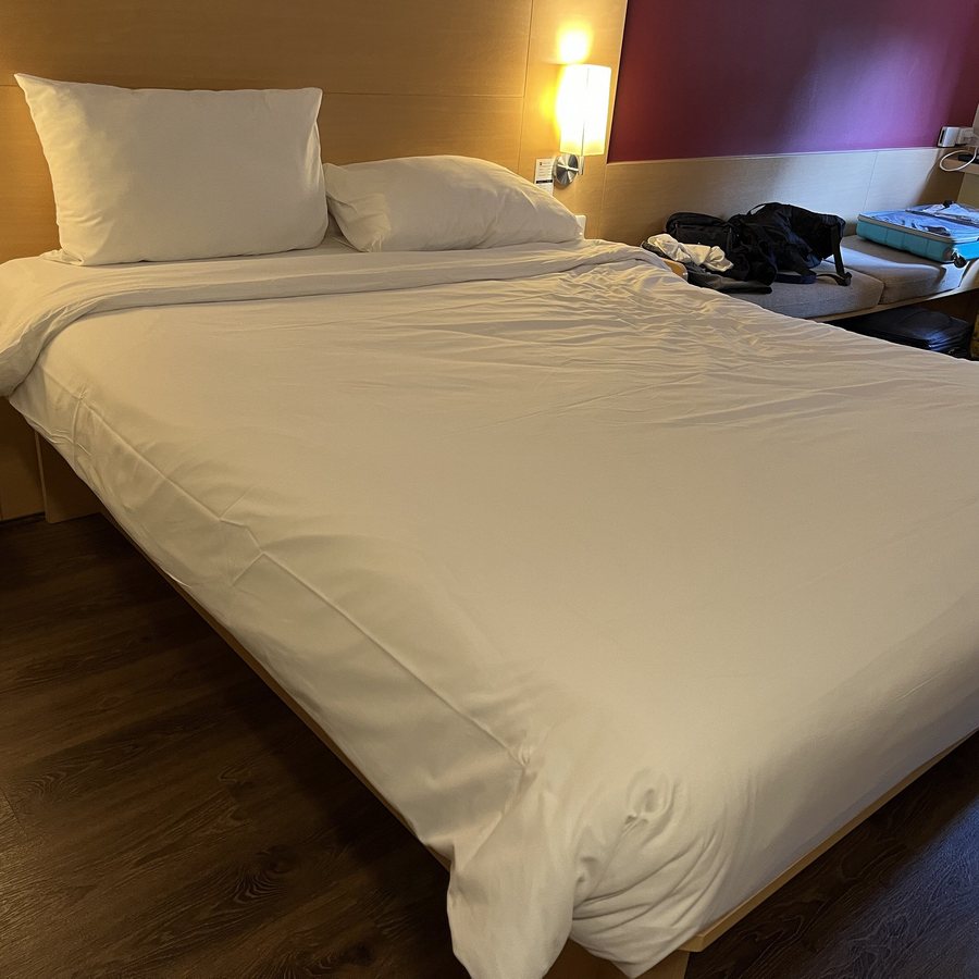 Ibis Bangkok Riverside — Guest room