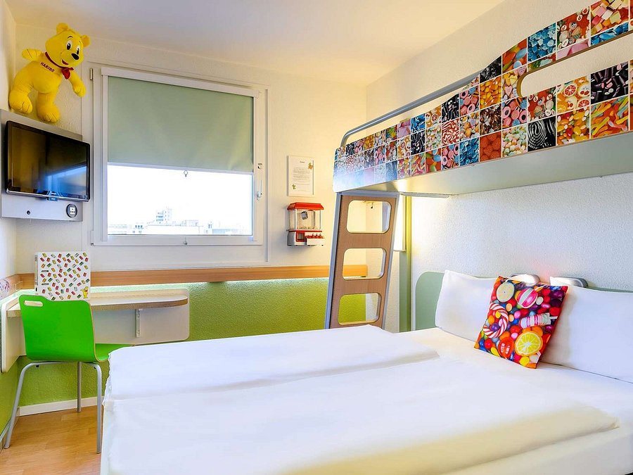 Ibis Berlin Kurfuerstendamm — Guest room