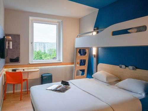 Ibis Budget Berlin Alexanderplatz — Guest room