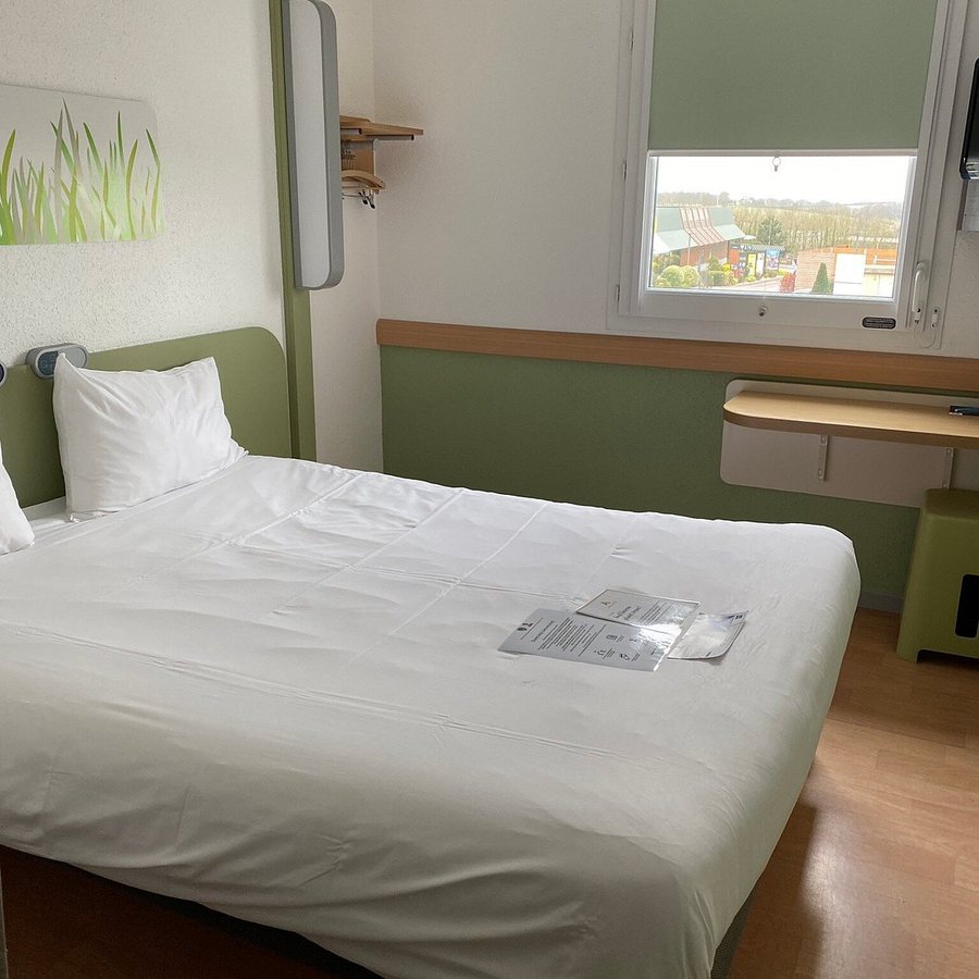 Ibis Cherbourg La Glacerie — Guest room