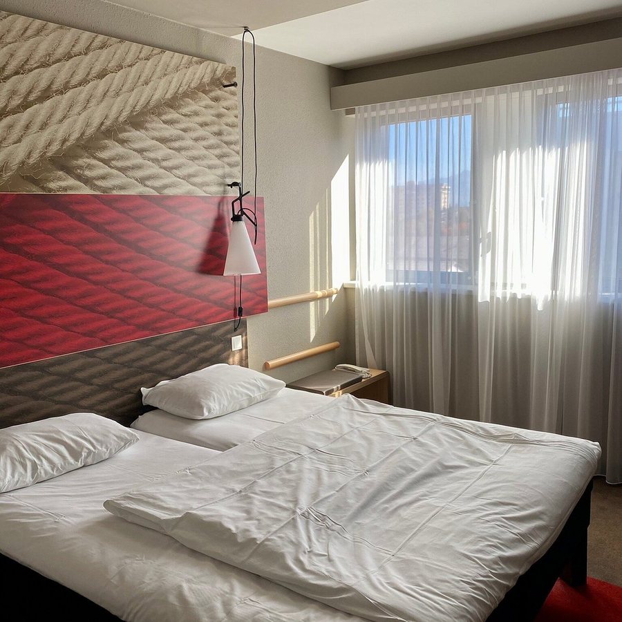 Ibis Innsbruck — Guest room