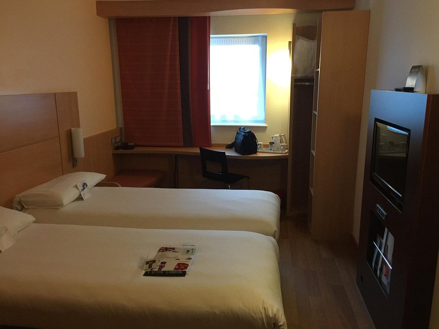Ibis London Shepherds Bush Hammersmith — Guest room