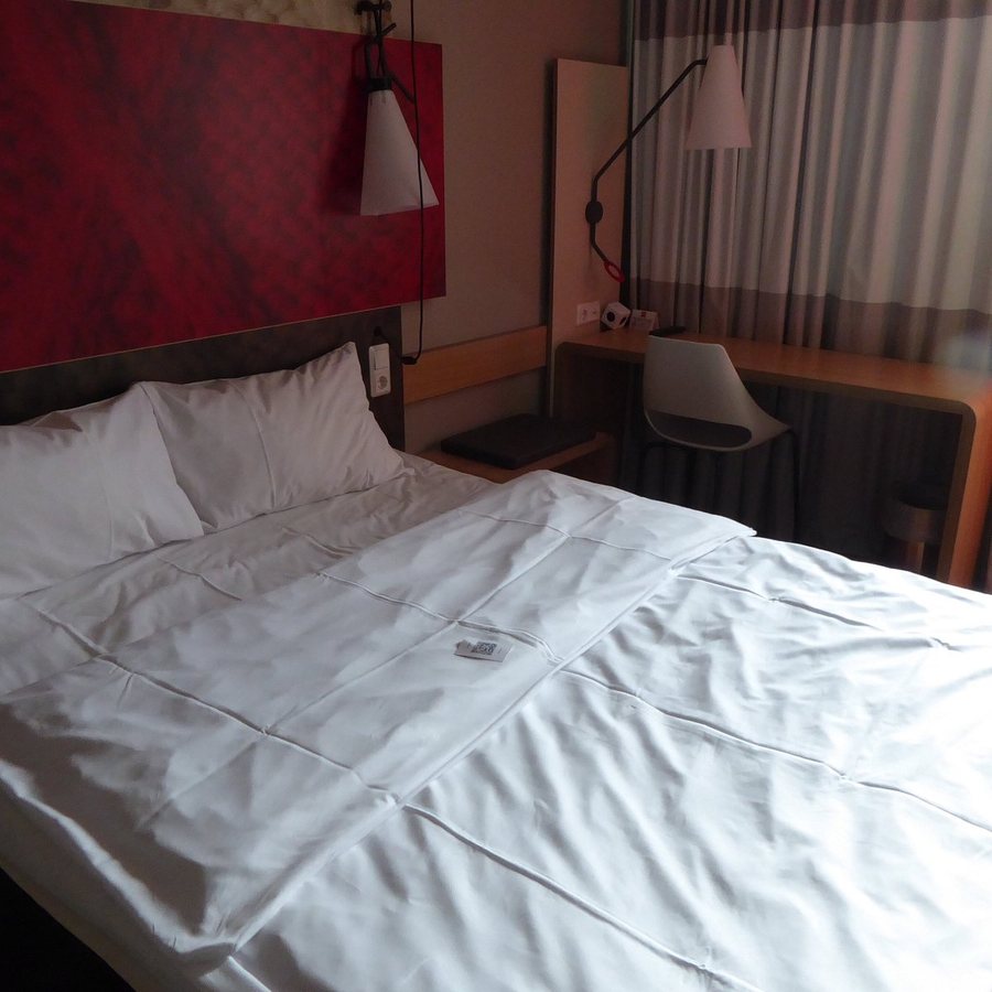 Ibis Muenchen Messe — Guest room