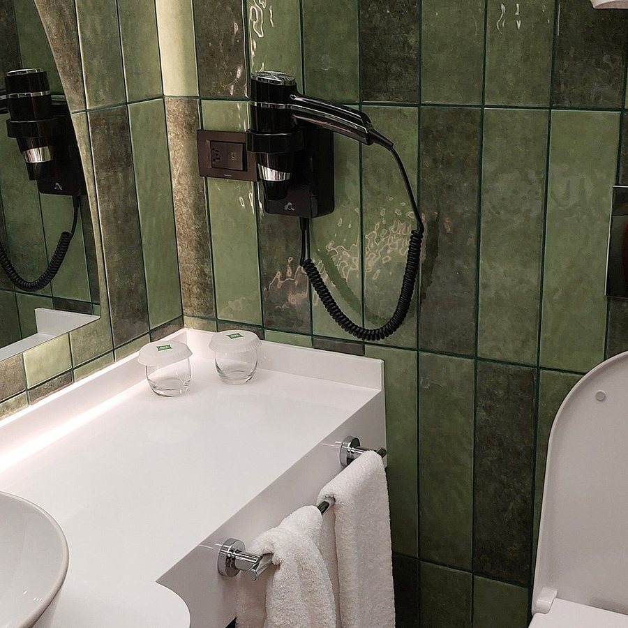 Ibis Styles Kurtkoy Istanbul — Bathroom
