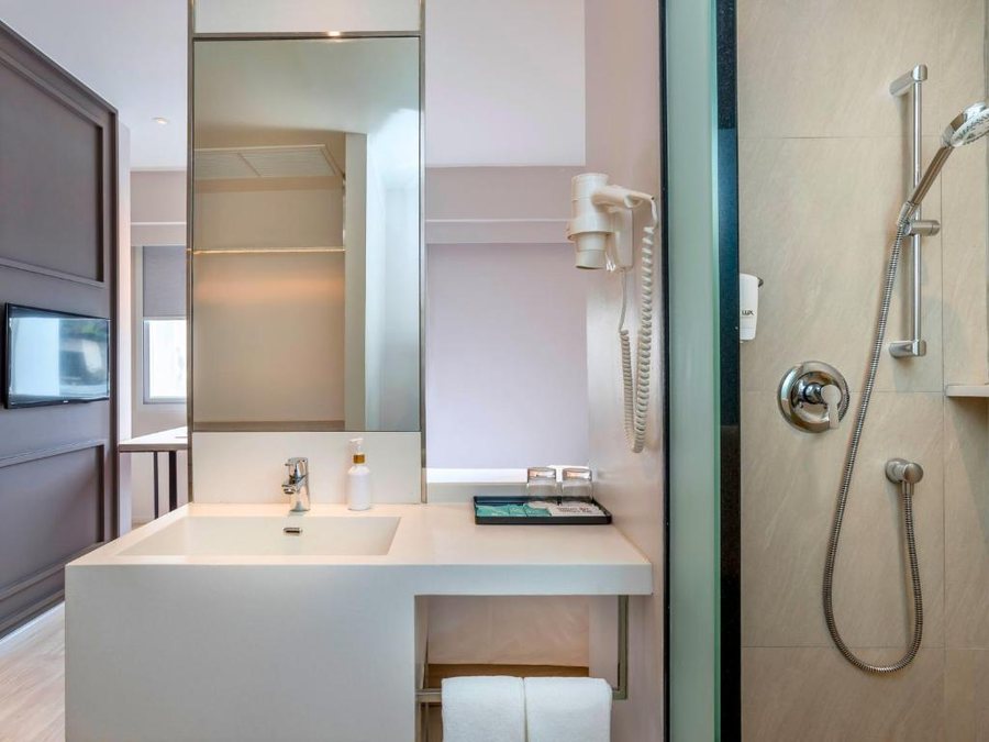 Ibis Styles Phuket City — Bathroom