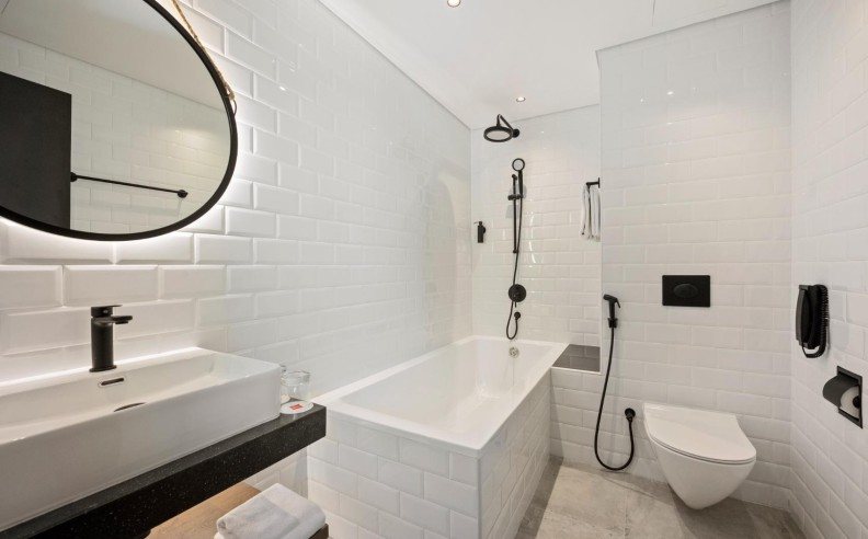 Ibis World Trade Centre Dubai — Bathroom