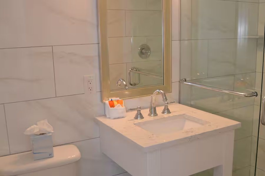 ICONA Cape May — Bathroom