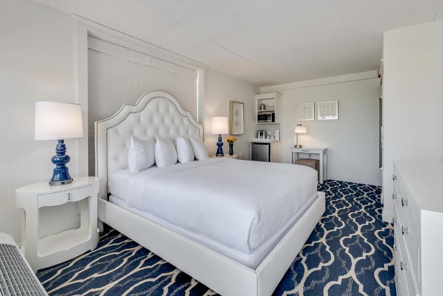 ICONA Cape May — Guest room