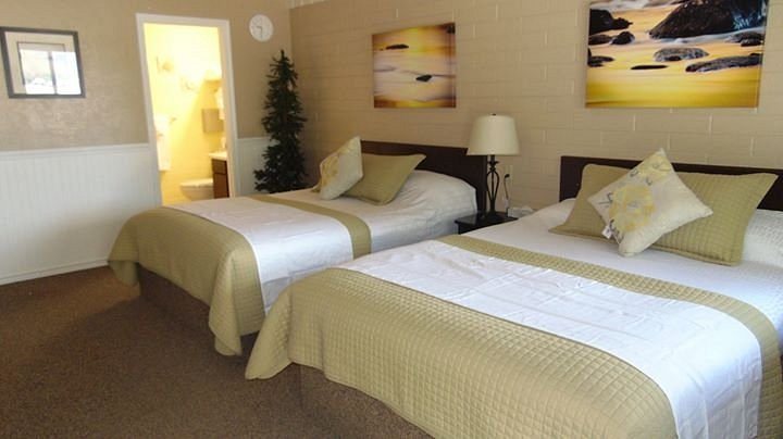 Ideal Beach Resort — Guest room