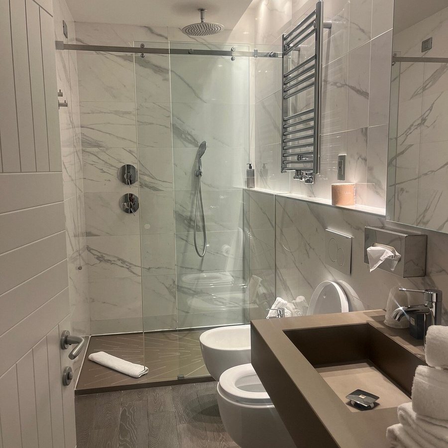 IH Hotels Milano Centrale — Bathroom