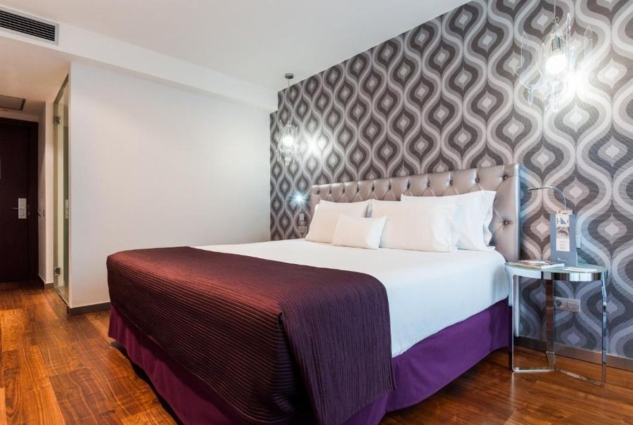 Ikonik Ramblas Barcelona Catalonia — Guest room