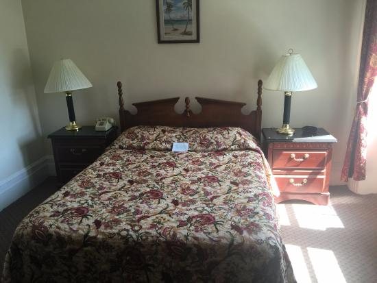 Imperial Court Hotel New York City New York — Guest room