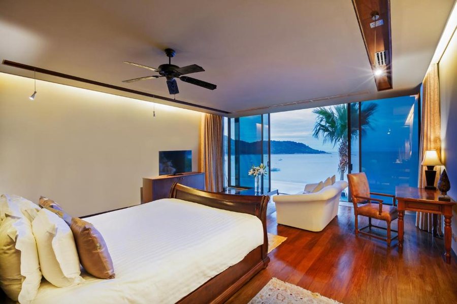 Impiana Private Villas — Guest room