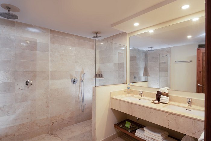 Impressive Punta Cana — Bathroom