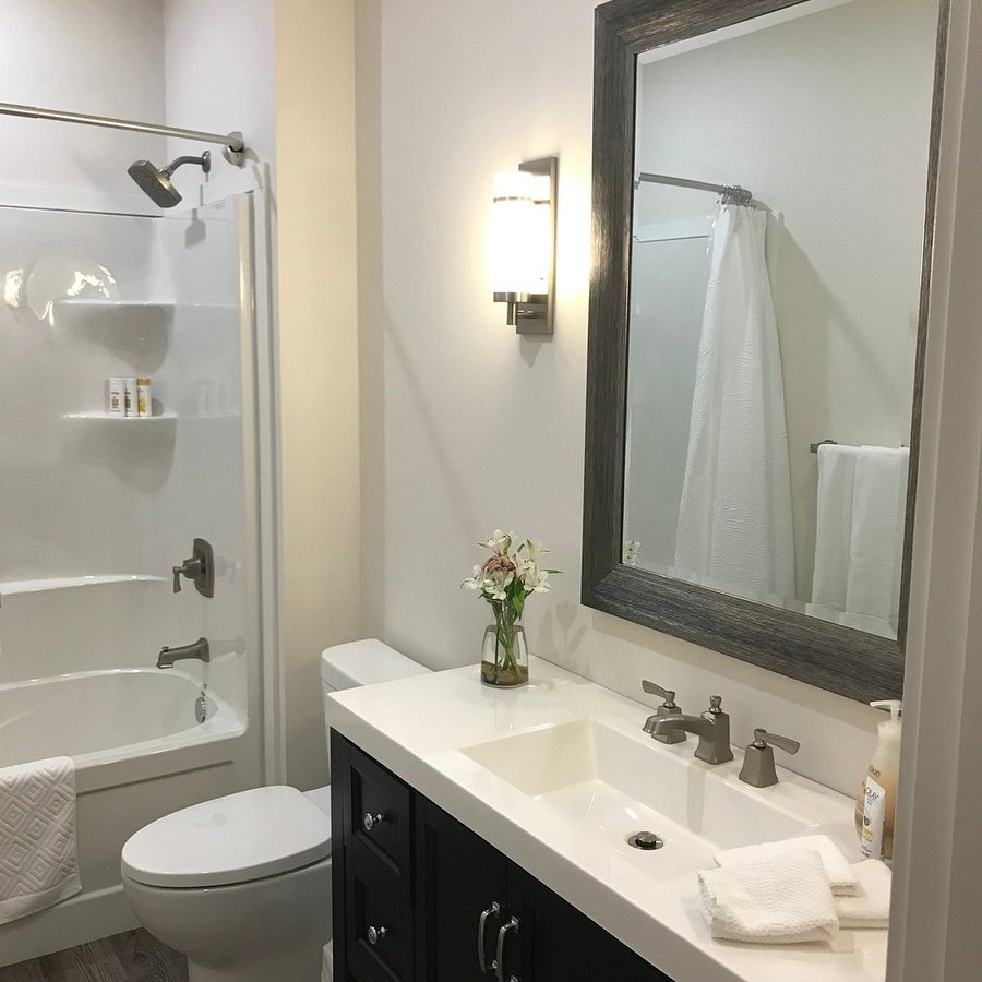 Incentra Village Guest House — Bathroom