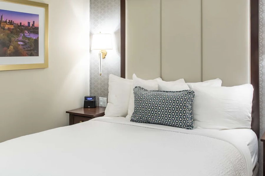 Independence Park Hotel BW Premier Collection — Guest room