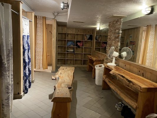 Indian Hot Springs — Bathroom