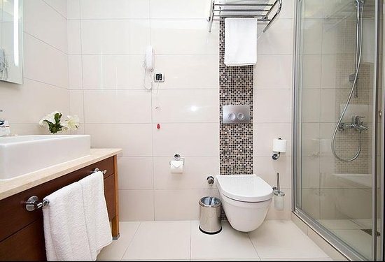 Inera Hotel Istanbul — Bathroom