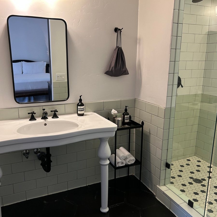 Ingleside Estate — Bathroom