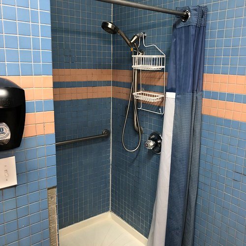 Ingra House — Bathroom