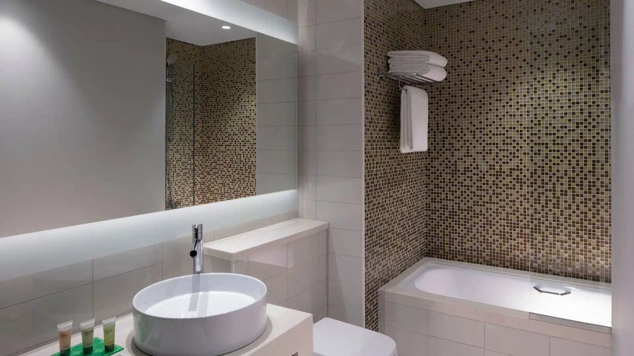 Ink Hotel — Bathroom