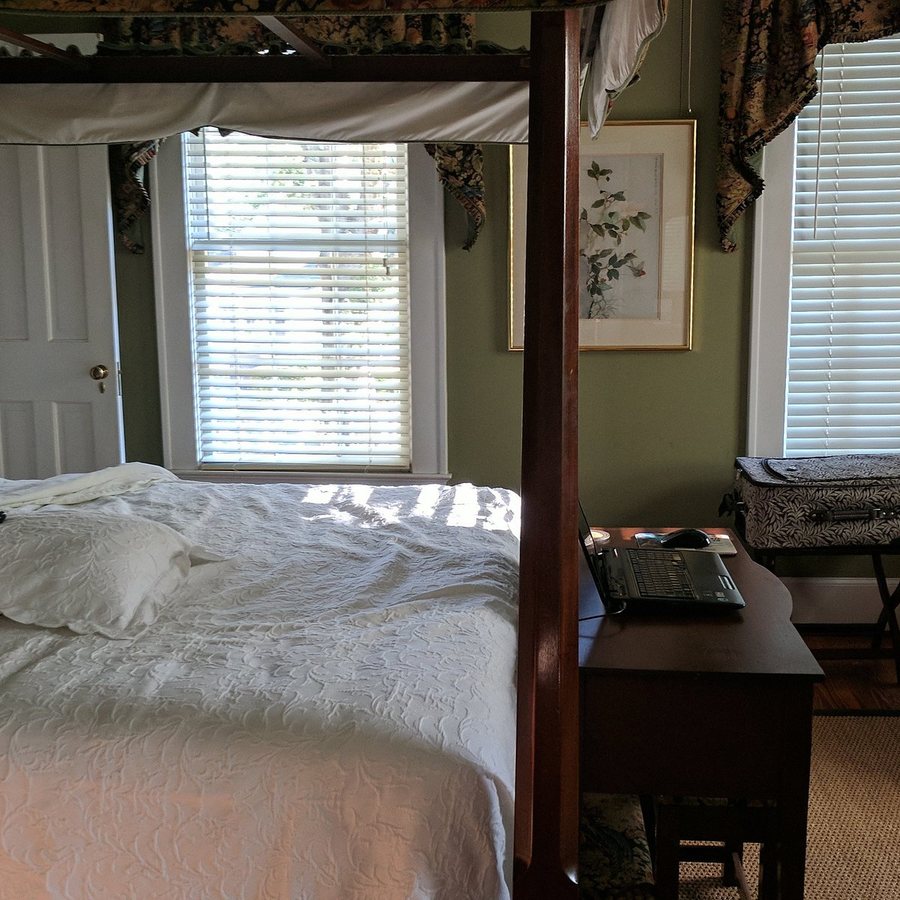 Inman Park Bed and Breakfast — Guest room