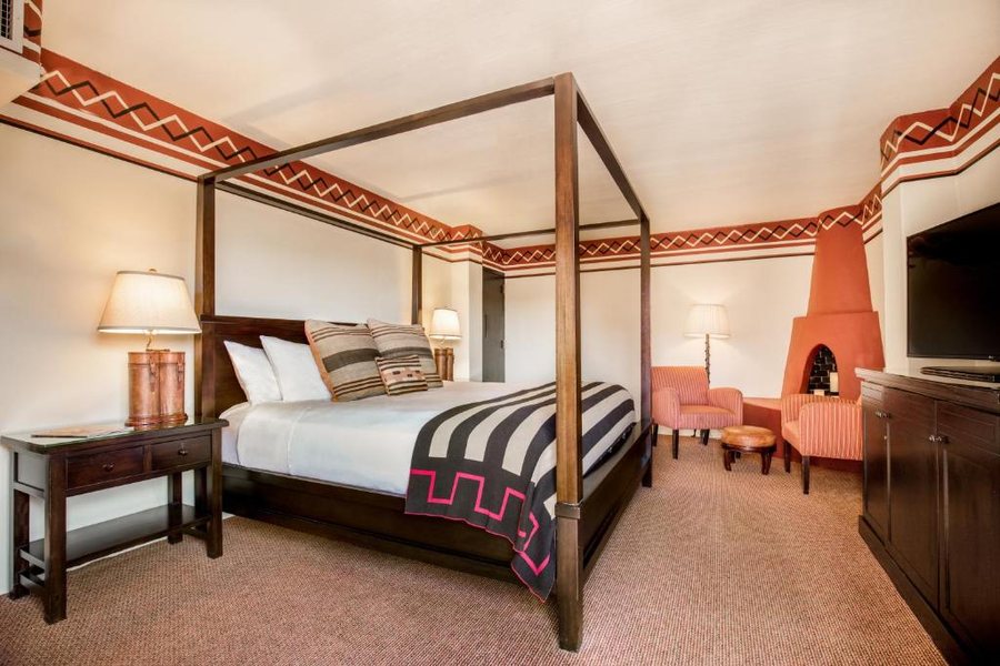 Inn and Spa at Loretto — Guest room