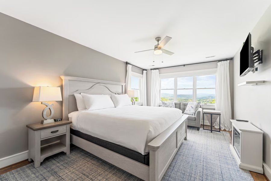 Inn At Brierley Hill — Guest room