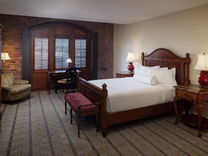 Inn At Henderson s Wharf Ascend Hotel Collection — Guest room