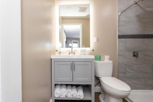 Inn at Seaside — Bathroom