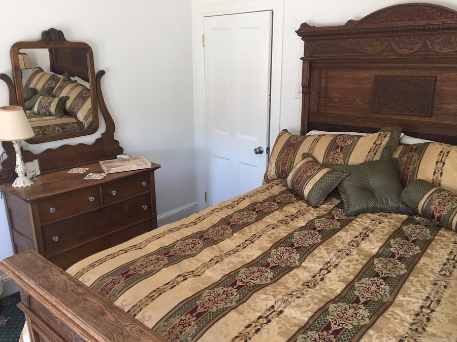 Inn at the Park — Guest room