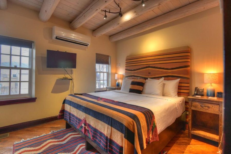 Inn at Vanessie — Guest room