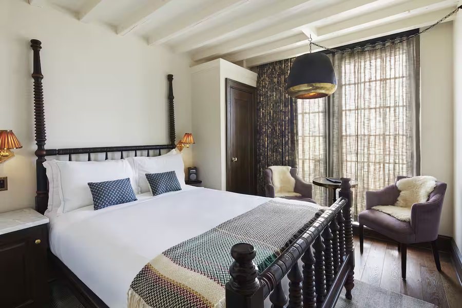 Inn at Water s Edge — Guest room