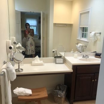 Inn At Whitewing Farm — Bathroom