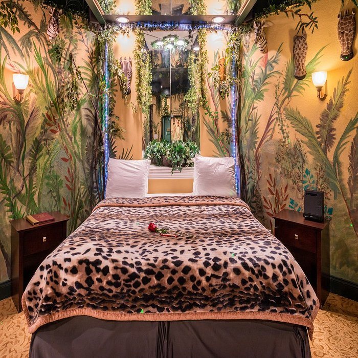 Inn of the Dove Romantic Suites Bensalem — Guest room