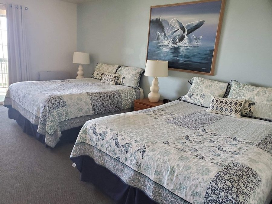 Inn Of The Lost Coast — Guest room