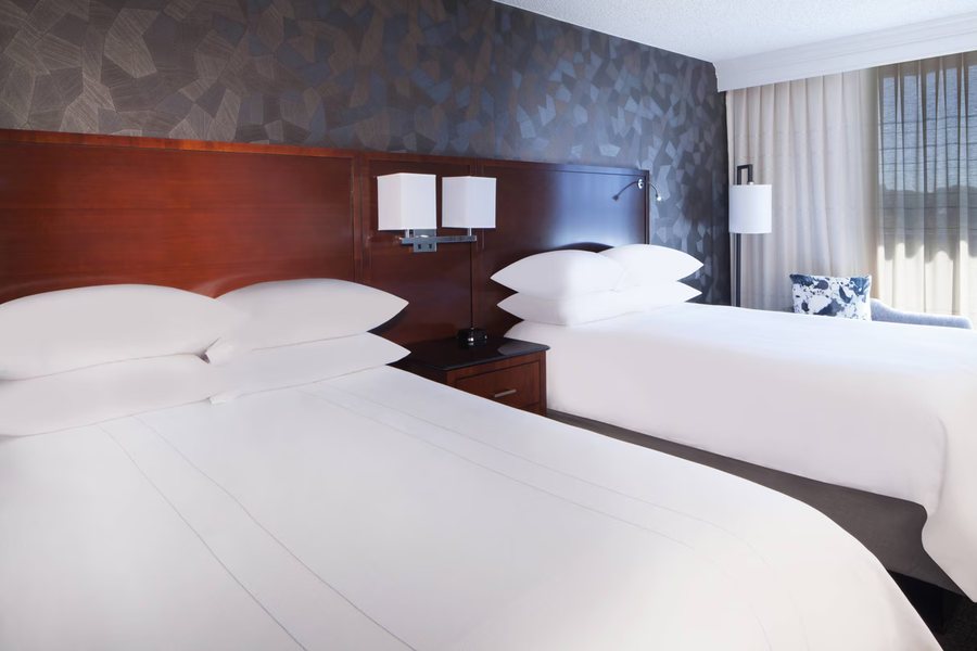 Inn Omaha — Guest room