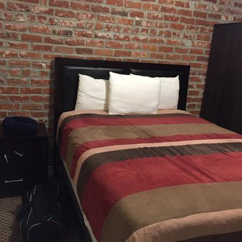 Inn On Folsom — Guest room