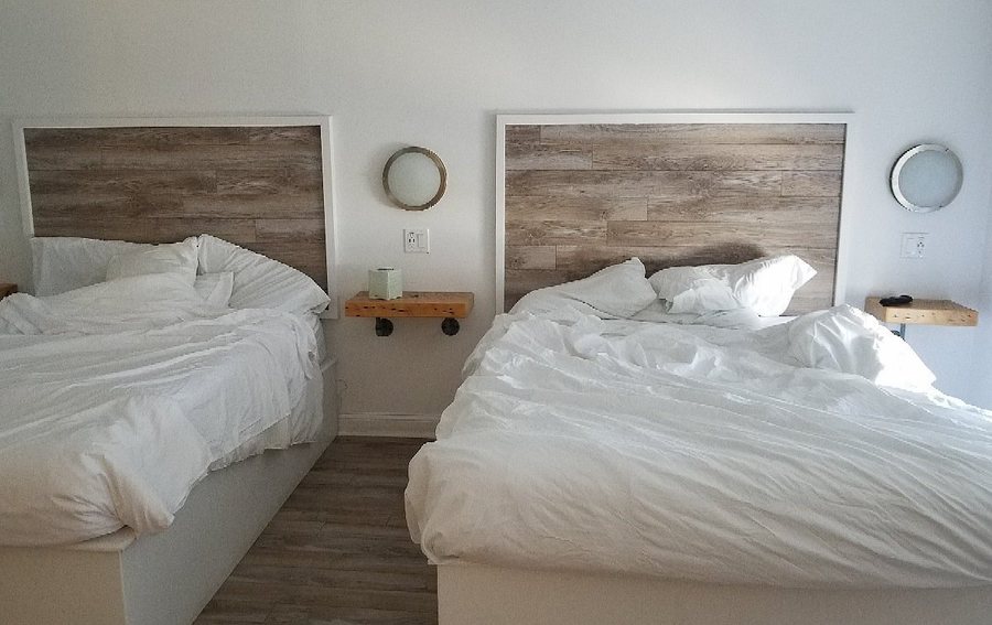 Inn on the Blues — Guest room