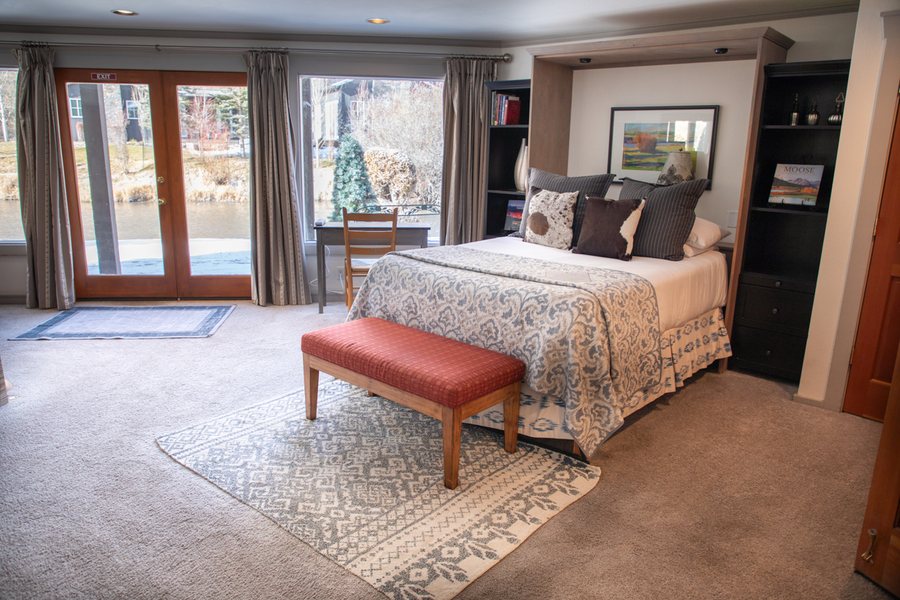 Inn on the Creek — Guest room