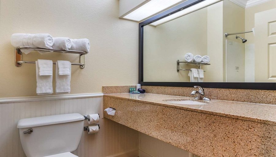 Inn OnThe River — Bathroom