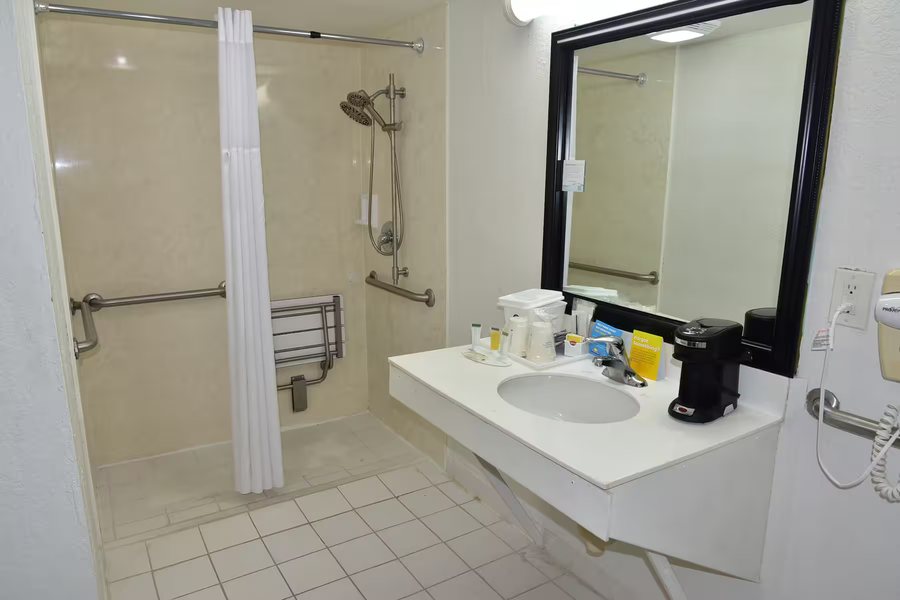 Inn Shepard s Park — Bathroom