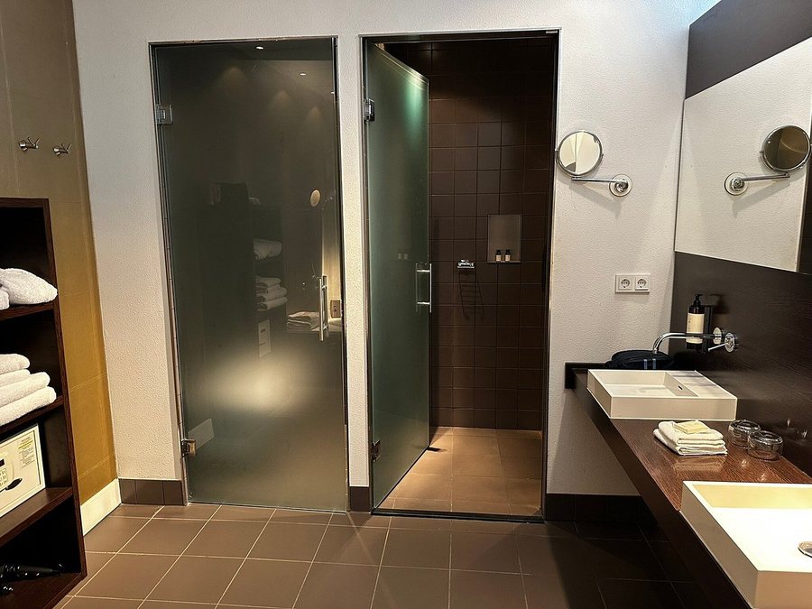 INNSiDE by Melia Amsterdam Amsterdam North Holland Province — Bathroom