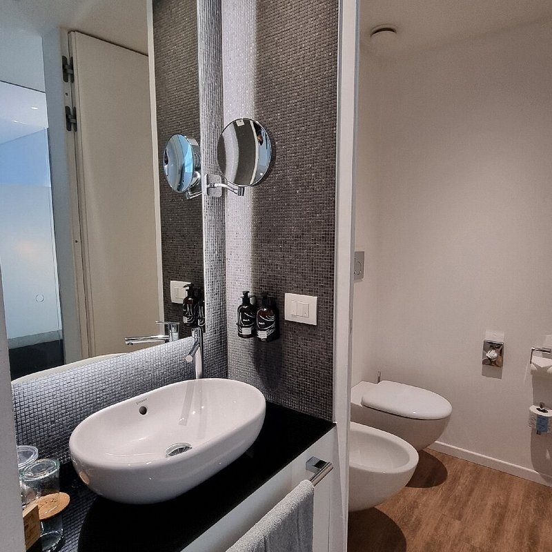 INNSiDE by Melia Milano Torre GalFa — Bathroom