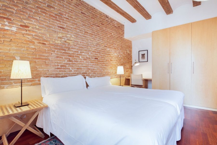 Inside Barcelona Apartments Esparteria Barcelona Catalonia — Guest room