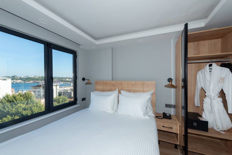 Insta Hotel Karakoy Istanbul — Guest room