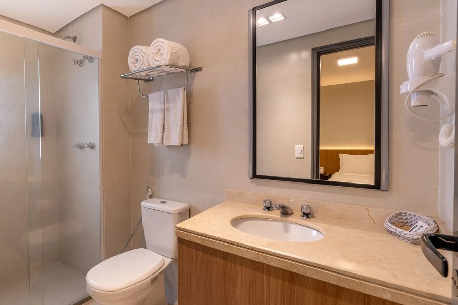 Intercity Interative Jardins — Bathroom